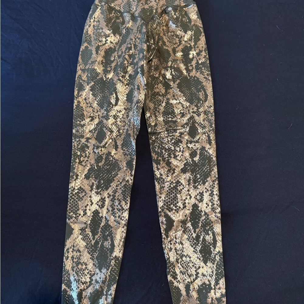 Buff Bunny Leggings